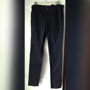 NWT Black denim LOFT Modern Skinny jean 30/10 Tall